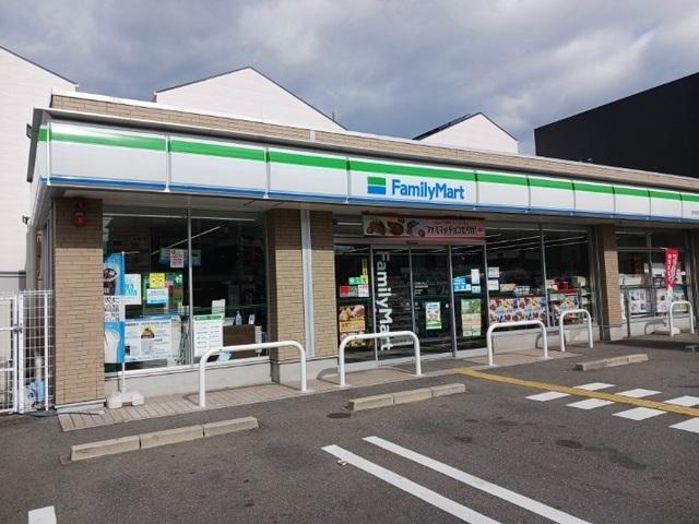 ファミリーマート 吉祥院東前田：250m
