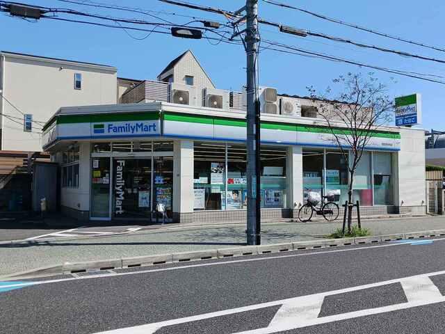 ファミリーマート西宮里中町店様：70m