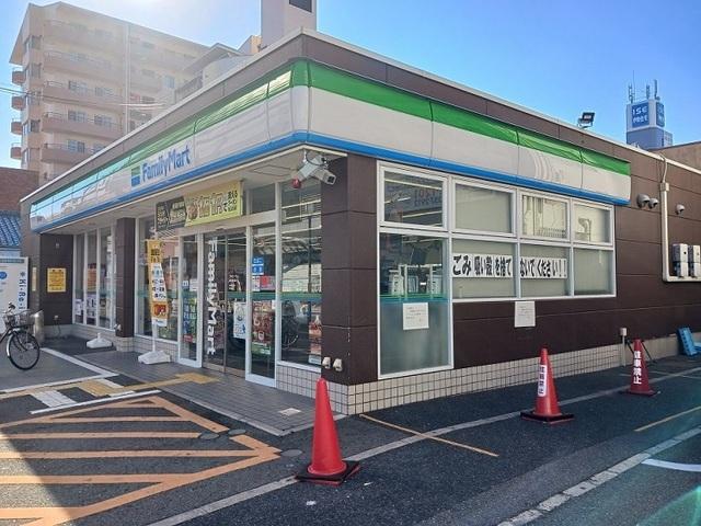 ファミリーマート高石駅前店様：510m