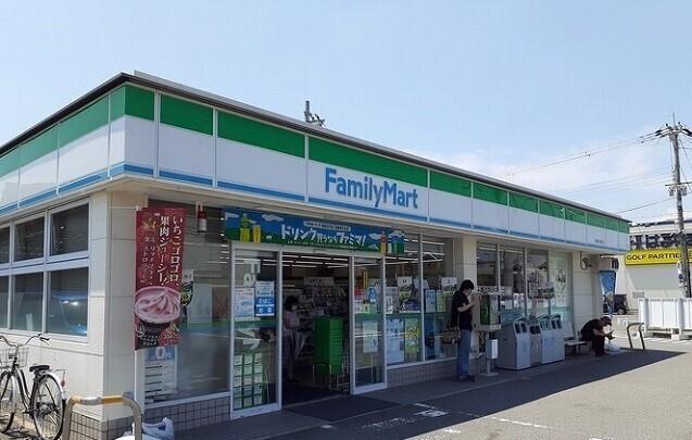 ファミリーマート様：850m