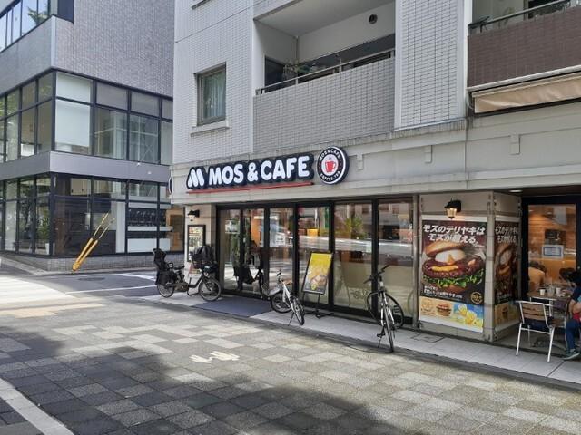 モスバーガー烏丸御池：260m