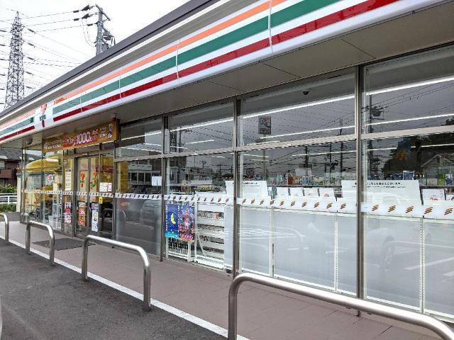 セブンイレブン忠岡中1丁目店：681m