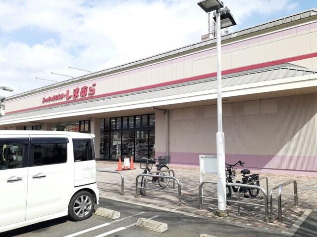 しまむら 洛南店：800m