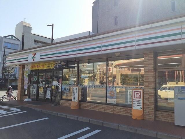 セブンイレブン京都下鴨高木町店：181m