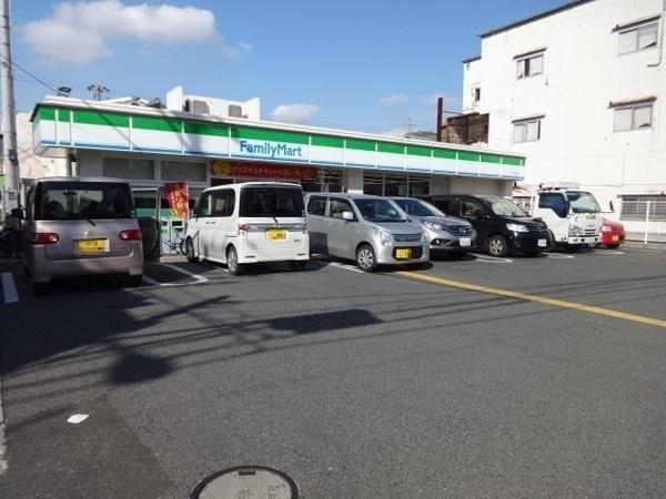 ファミリーマート堺北長尾町店：292m