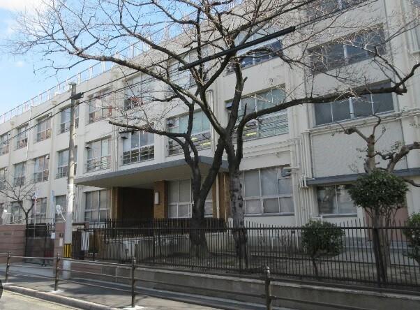 大阪市立内代小学校：583m