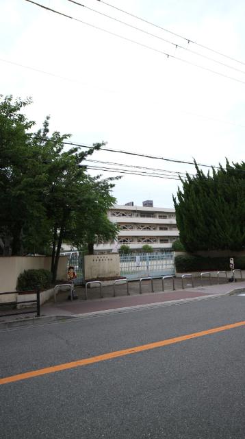 吹田市立豊津第二小学校：447m