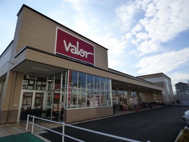 スーパーバロー 下鳥羽店：650m
