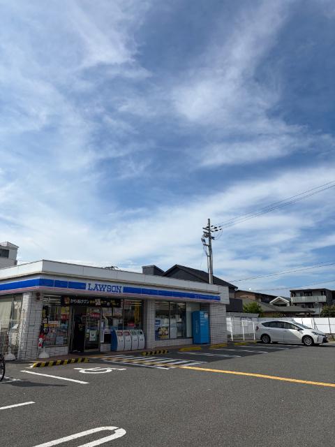 ローソン吹田岸部北三丁目店：277m