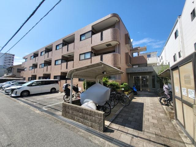 杉本町駅より徒歩7分 築23年6ヶ月 3階建の賃貸物件