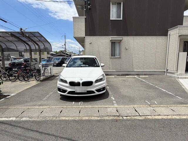 鳥羽リョウコウ（102） 駐車場