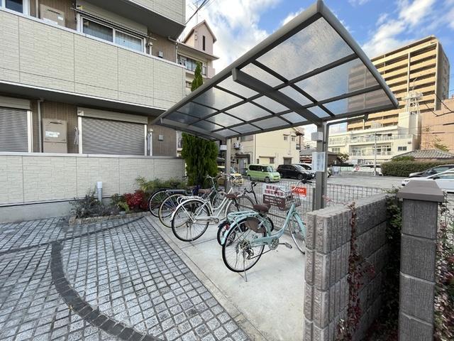 Station　side　court（301） その他