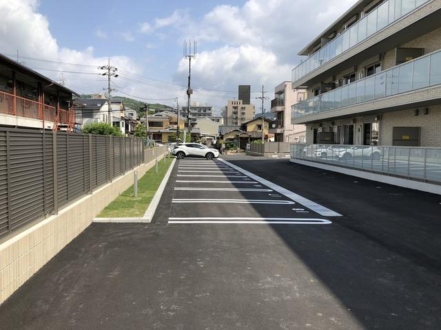 シャルマンコート　アン（303） 駐車場