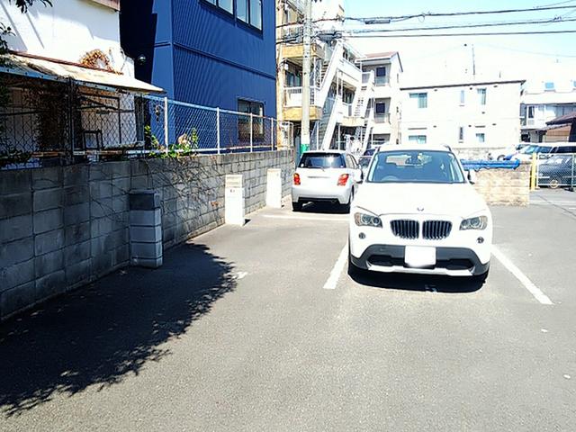 アジャート清流　C棟（101） 駐車場
