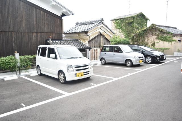 グラシア洛水（301） 駐車場