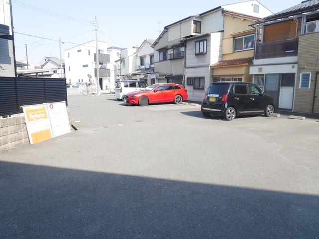 パークサイドヒロツグ　Ｂ棟（201） 駐車場