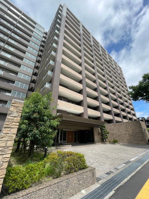 南千里駅より徒歩2分 築19年6ヶ月 15階建の賃貸物件