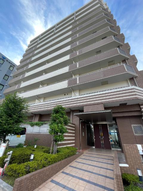 江坂駅より徒歩11分 築17年1ヶ月 11階建の賃貸物件