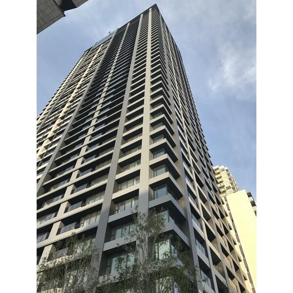 中崎町駅より徒歩7分 築9年11ヶ月 44階建の賃貸物件