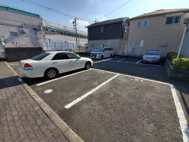 髙井マンション（305） 駐車場