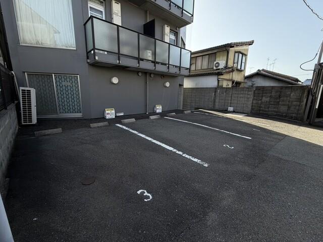 ＫＩＴＯＩＹＡＳＵ（3C） 駐車場