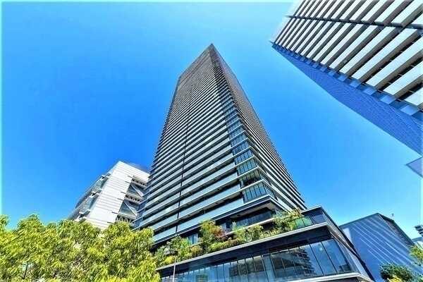 暮らしの安全を守る24時間有人管理×多重セキュリティ。防犯面にも配慮されたマンションです。