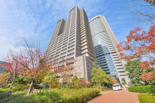 三菱地所他4社分譲・三菱地所コミュニティ管理。2000年11月築・地上31階建SRC造マンション。