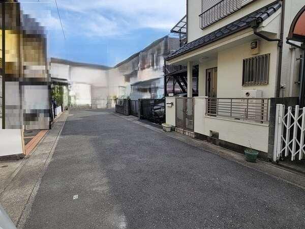 LDKに和室が隣接しており一体利用が可能。和室はホールからも出入りでき、個室としても使用できます。