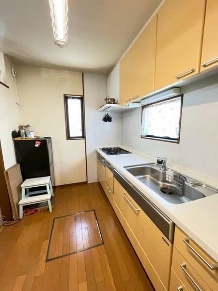 阪急今津線「仁川」駅まで徒歩20分。第一種低層住居専用地域内なので、落ち着いた暮らしが叶います。