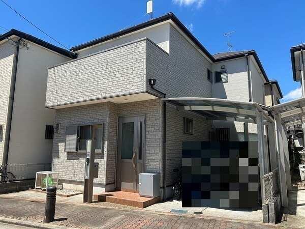 JR東海道本線「立花」駅徒歩8分で、通勤・通学に便利な立地です。カーポート1台分有(車種による)。