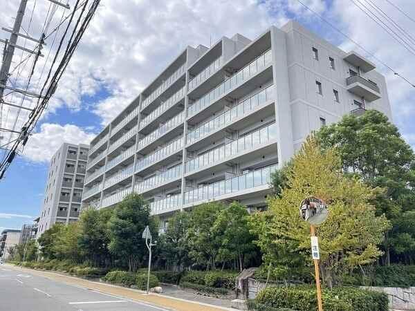 家計や環境に配慮されたオール電化マンション。地上8階建の5階部分×南向きにつき、陽当り良好です。