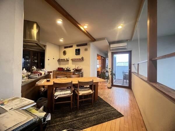 写真掲載の家具・調度品は販売価格に含まれません。