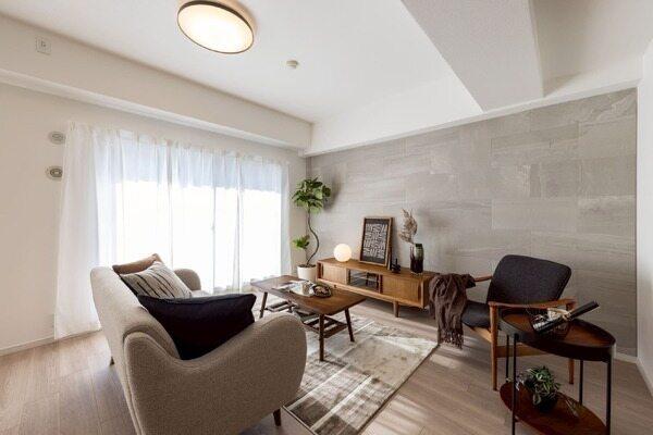 収納力のある下足入付き。玄関先から室内が見えにくいクランクイン設計で、プライバシーが守れます。