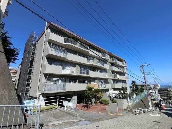 2024年3月内装リフォーム済み。２階部分に所在する角部屋。2024年6月末大規模修繕工事施工済み。