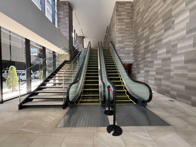 エントランス（撮影年月：2025年11月）