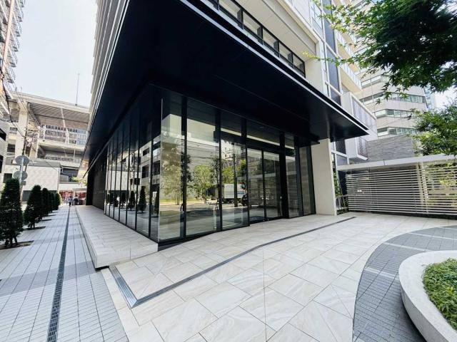 エントランス（撮影年月：2025年11月）