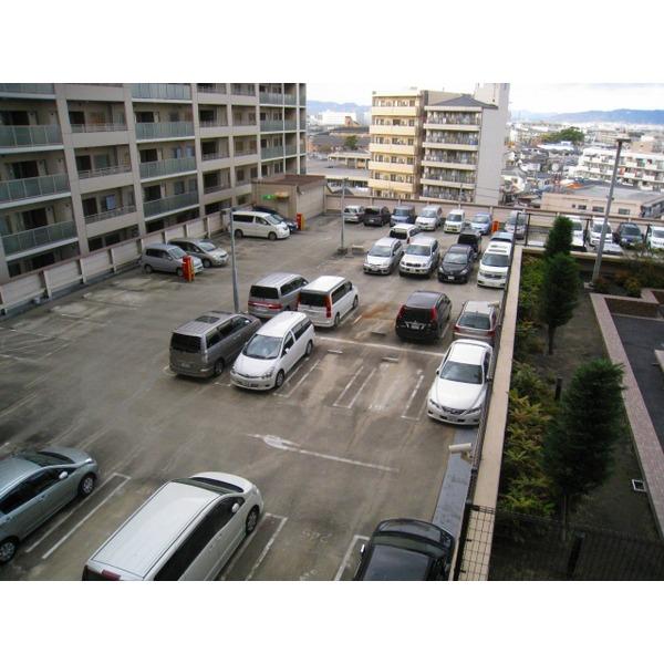 フレアージュ塚口 駐車場