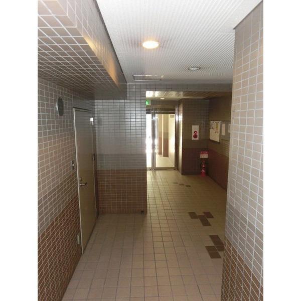 ペルル南森町 エントランス