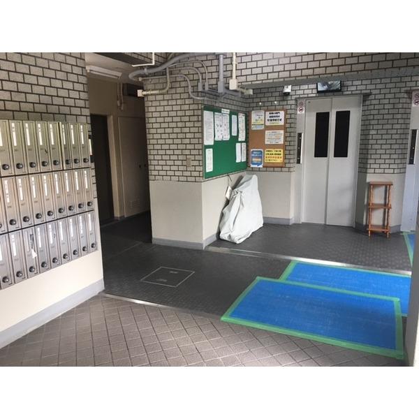 千里スカイハイツ エントランス