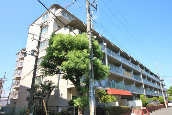 千里山東スカイハイツ 外観