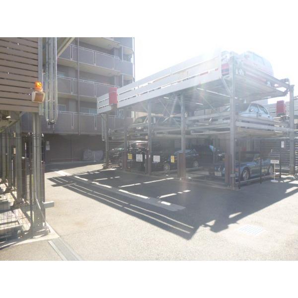 ライオンズマンションなかもず 駐車場