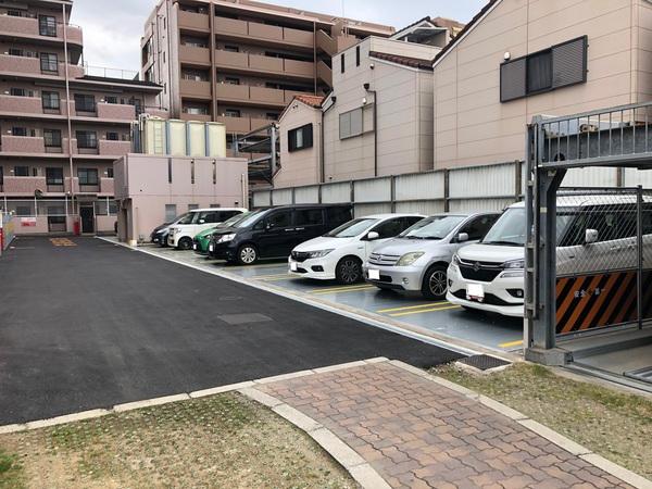 エクセル新金岡 駐車場