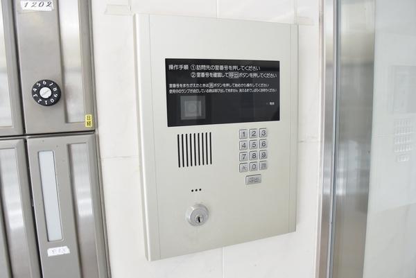 ダイドーメゾン大阪本町EAST ロビー