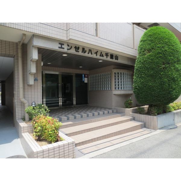エンゼルハイム千里山 エントランス