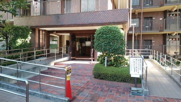 レック北梅田 エントランス