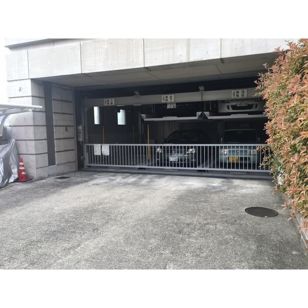 ラウムズ三国ヶ丘 駐車場