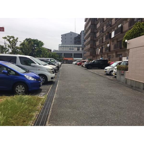 朝日プラザ松原 駐車場