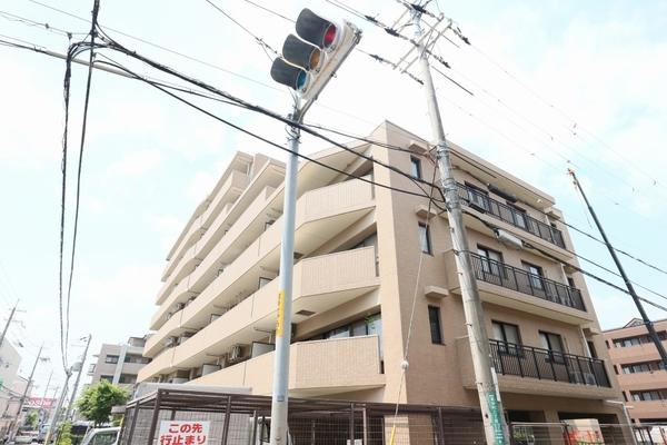 ロイヤルシャトー高槻 外観