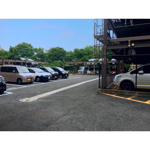 グリーンコーポ和泉中央 駐車場