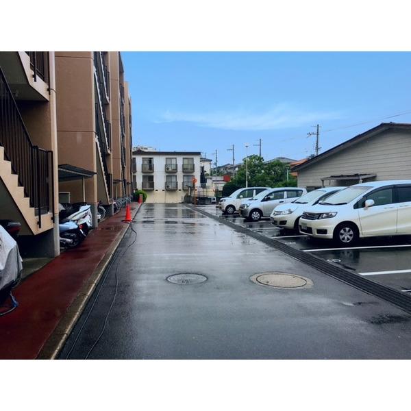 ニュー泉北マンション 駐車場